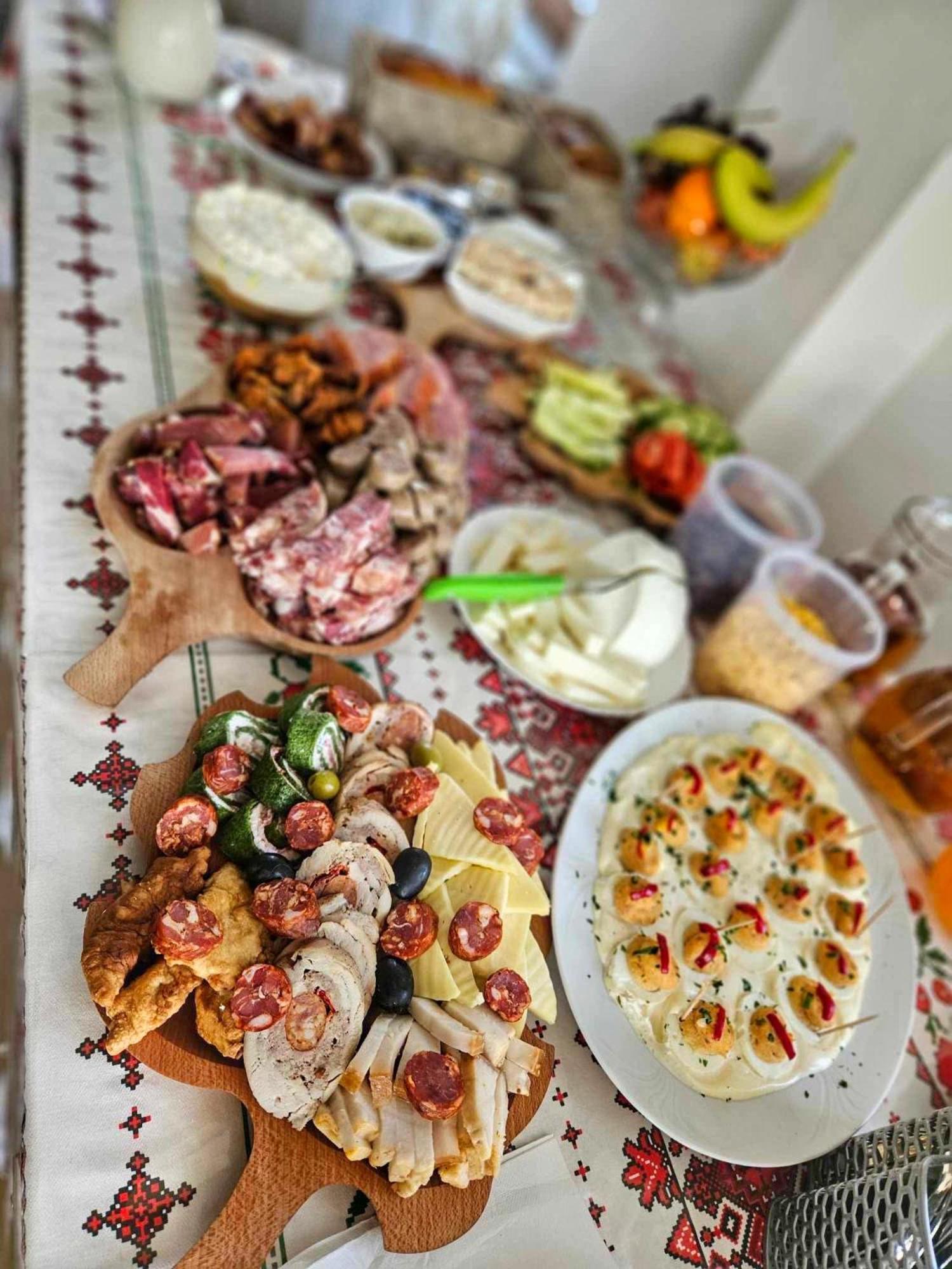 Hotel Casa Vadeanu à Sighetu Marmaţiei Extérieur photo